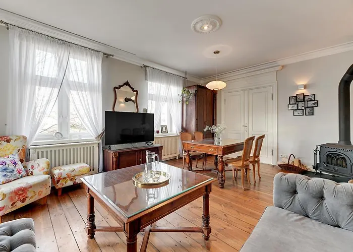 Jagielly By Downtown